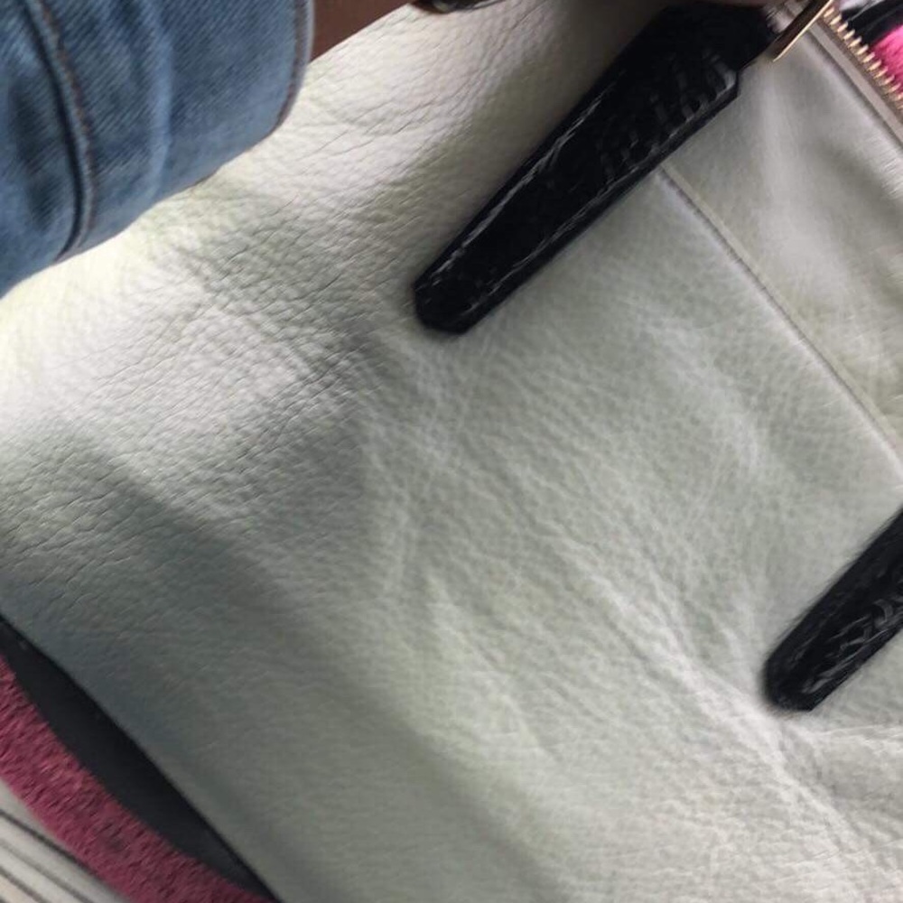 Brahmin Bag & Wallet - Picture 4 of 6